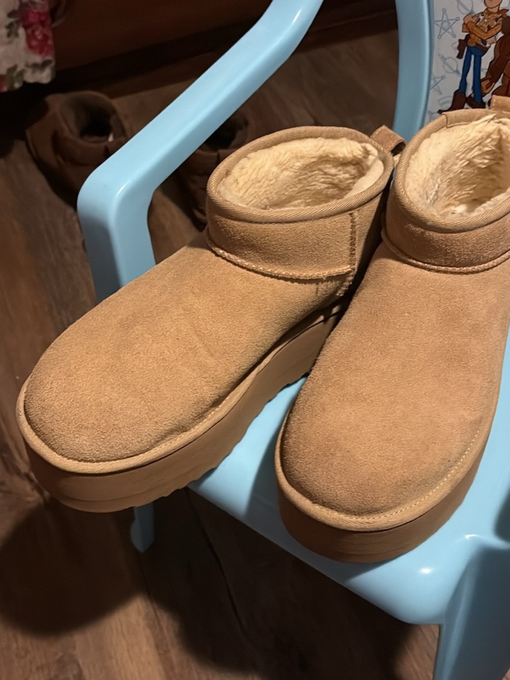 Women’s Ugg Sand ultra mini platform boots